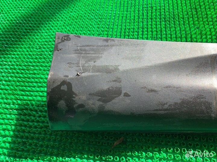 Молдинг двери прав. зад. Toyota RAV4