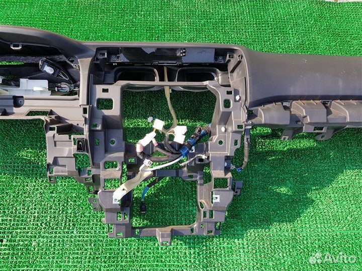 Торпедо Toyota 4Runner