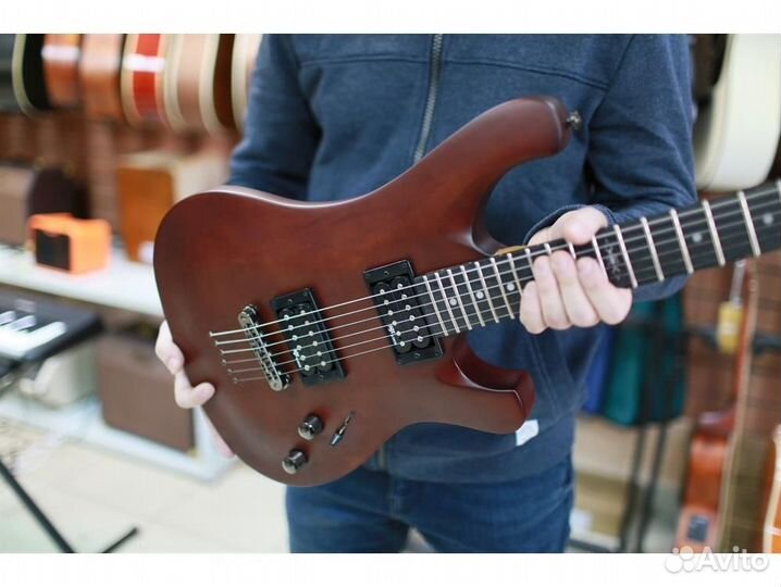 Schecter SGR 006 WSN электрогитара с чехлом, цвет