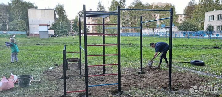 Воркаут площадка турник брусья рукоход