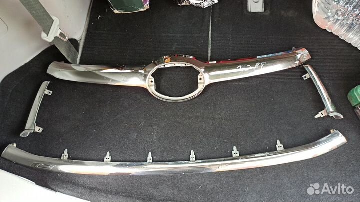 Решетка Toyota Highlander 3 u50 оригинал