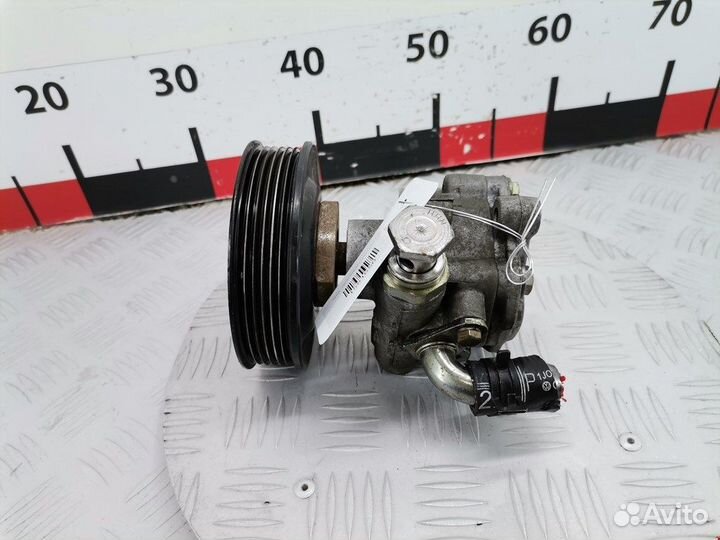 Насос для Volkswagen Golf 4