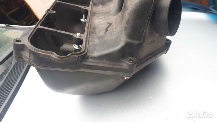 Корпус воздушного фильтра Kawasaki ZX-6R ninja 02