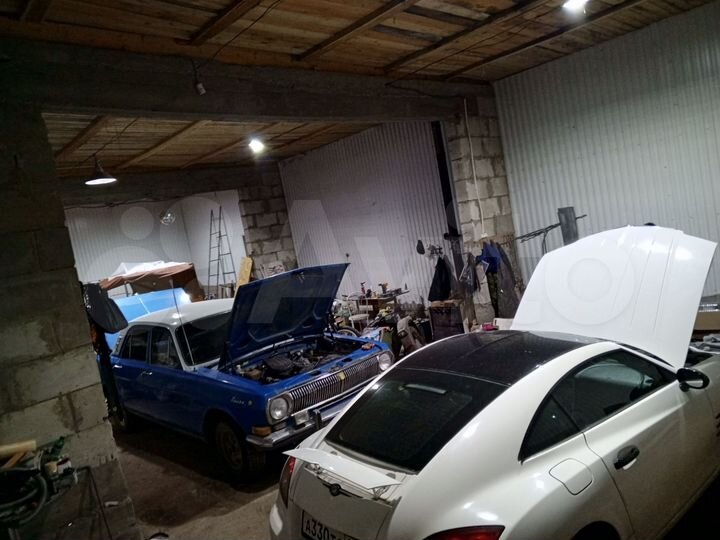 Гараж, > 30 м²