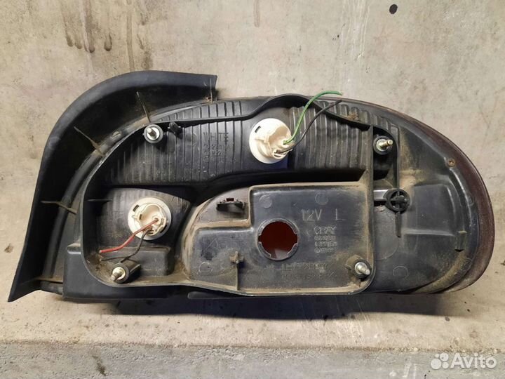 Задний левый фонарь hyundai accent