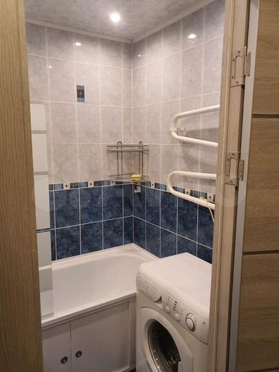 2-к. квартира, 50 м², 1/10 эт.