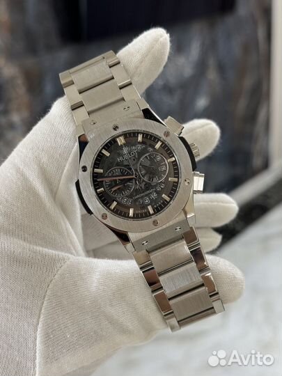 Часы hublot