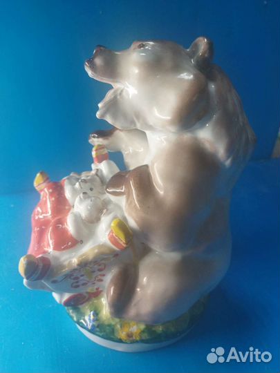 Статуэтка Медведь с калыбелью