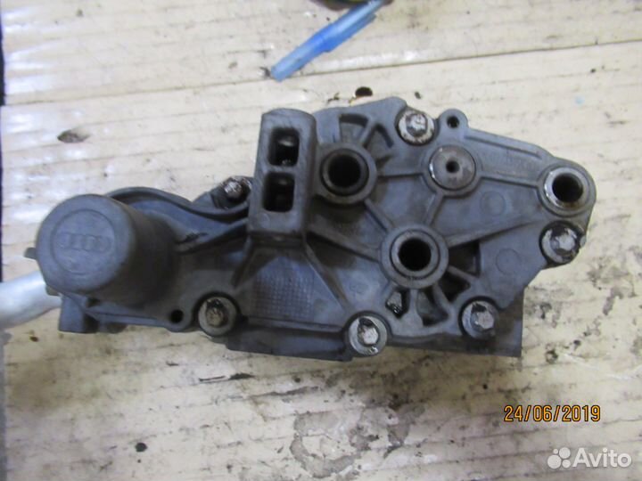 Насос масляный Ауди А8 Q7 Олроуд 4,2