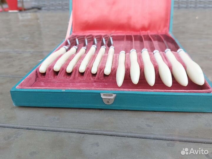 Набор из вилок и ножей 12 штук гснх РСФСР