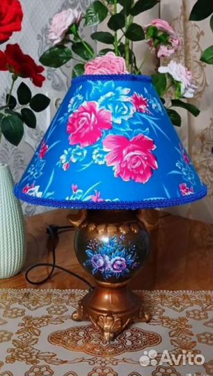 Настольные лампы с абажуром