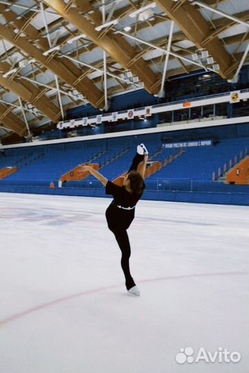 Тренер по фигурному катанию