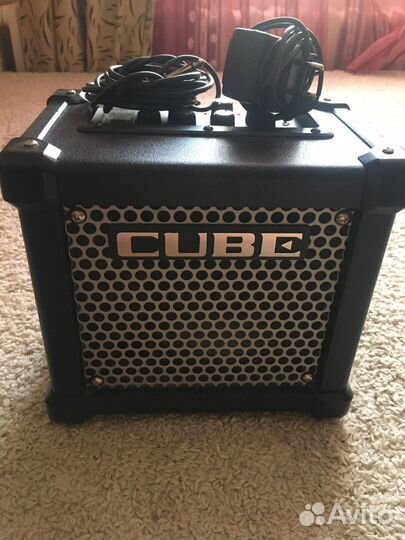 Комбоусилитель и Электрогитара Homage