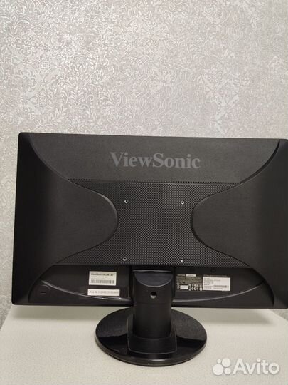 Монитор ViewSonic 24