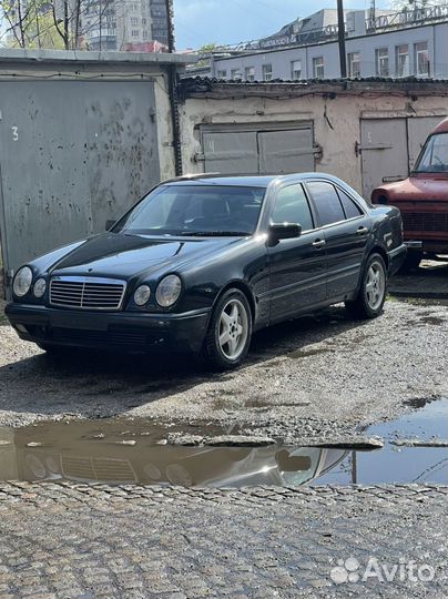Mercedes-Benz E-класс 2.4 AT, 1998, 555 888 км
