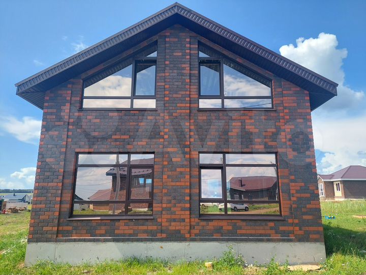 Дом 105 м² на участке 8 сот.