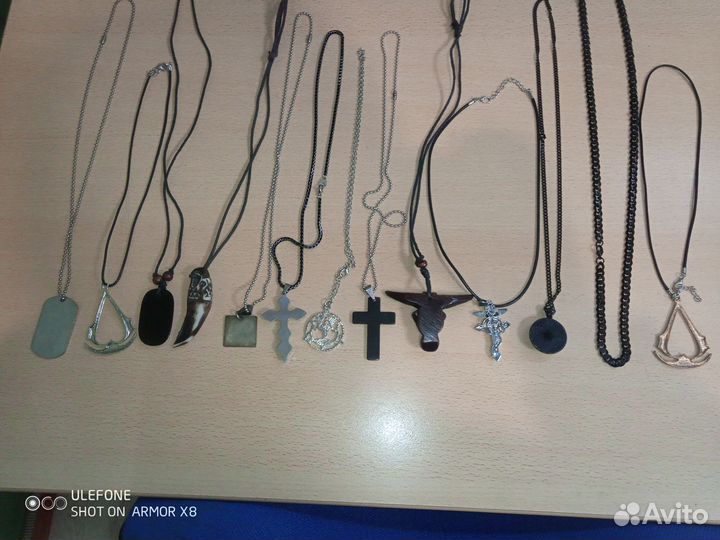 Кулоны и подвески