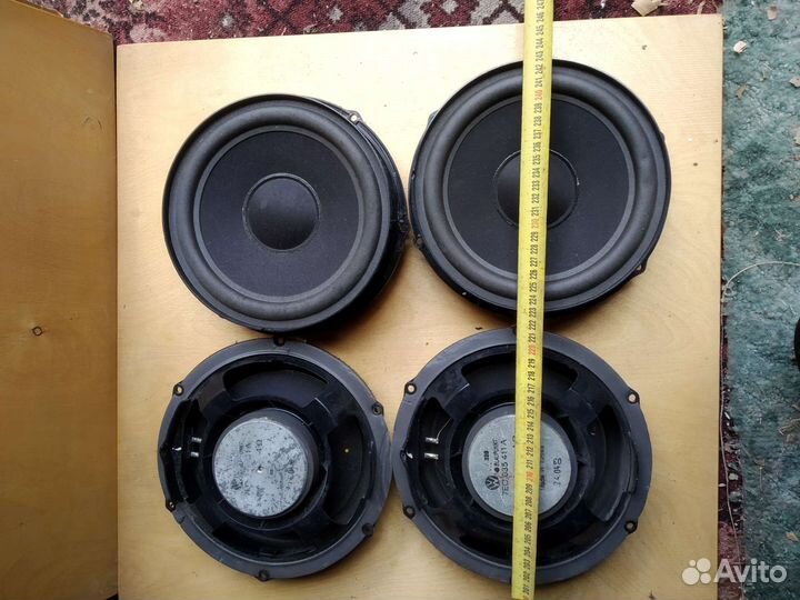 Динамики 22см blaupunkt