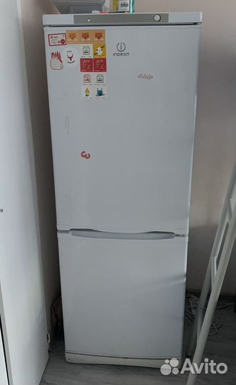 Бу Холодильник indesit