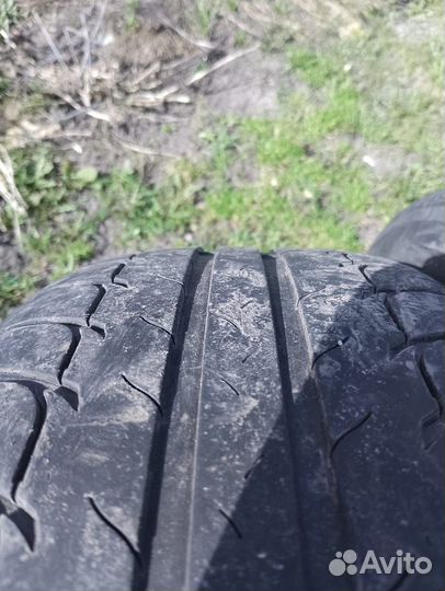 Bridgestone G611 215/60 R17