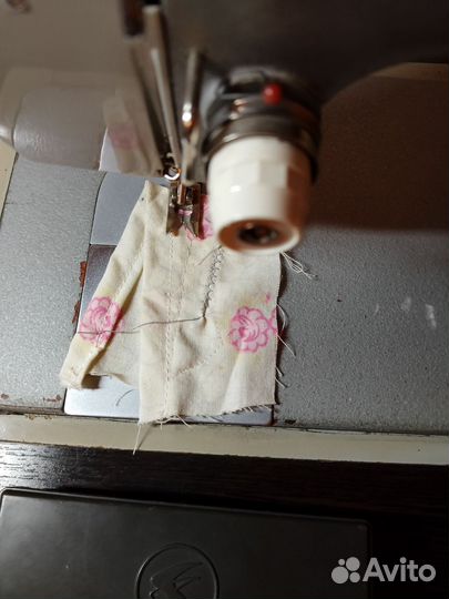 Швейная машинка 