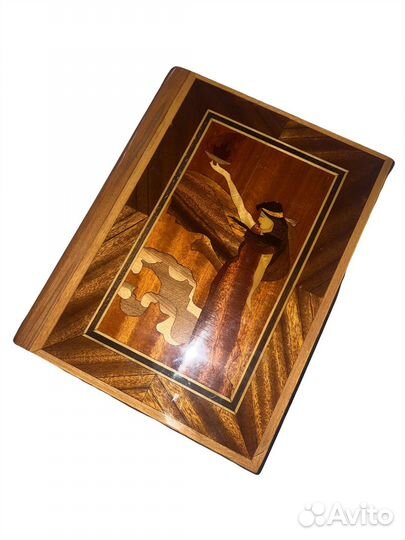 Шахматы ручной работы из дерева