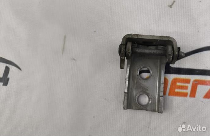 Петля двери передняя правая Citroen C4 хэтчбек(B7)