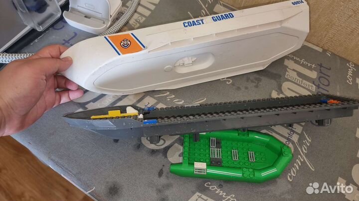 Каркас от лодки и спасательной шлюпки Lego