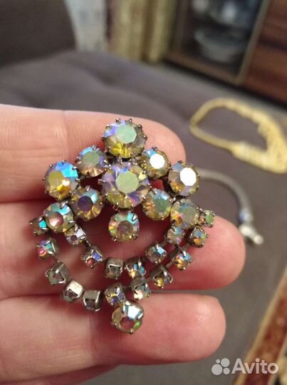 Брошь,чехия