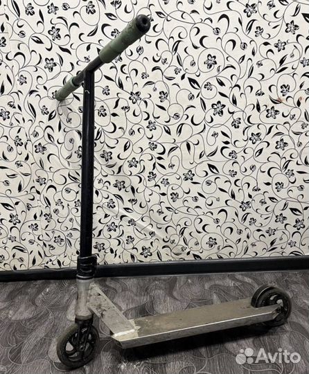 Трюковой самокат