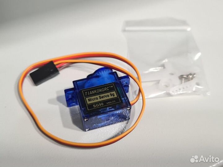 Сервопривод SG90-Arduino