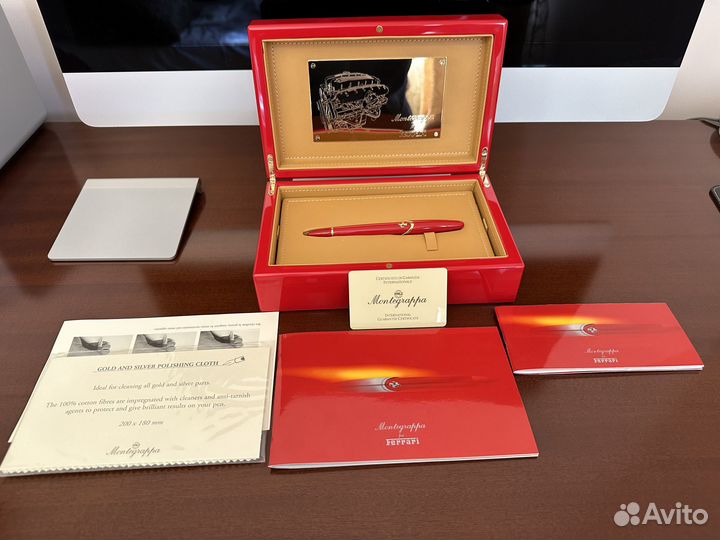 Перьевая ручка Montegrappa Ferrari