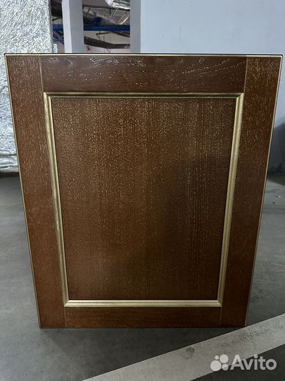 Полка навесная кухонная