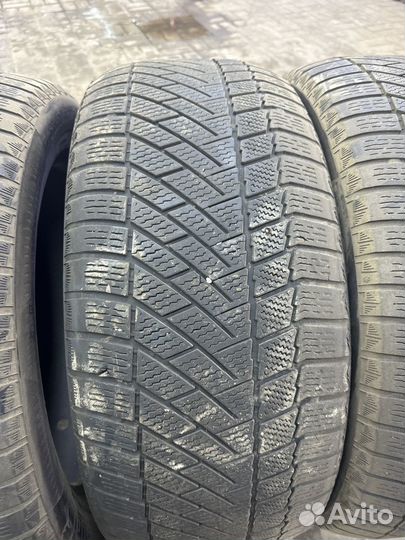 Continental ContiVikingContact 6 255/50 R19