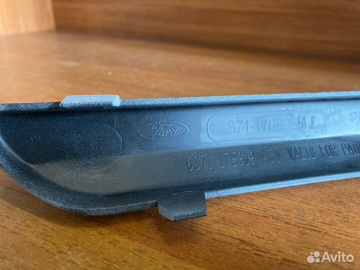 Молдинг бампера передний левый Ford Mondeo 2000