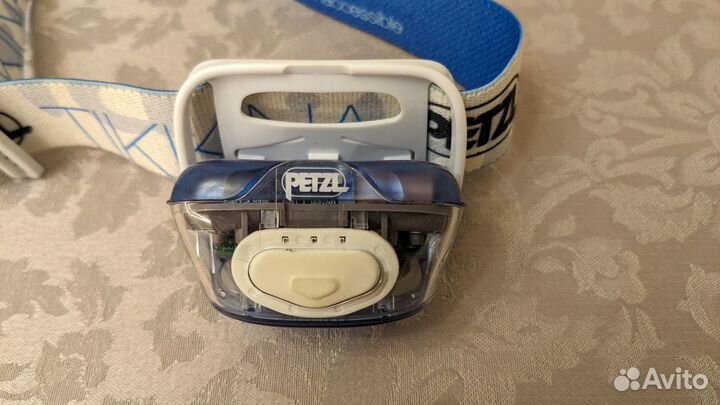 Налобный фонарь petzl tikkina