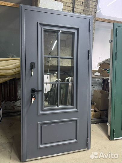 Дверь входная металлическая в дом