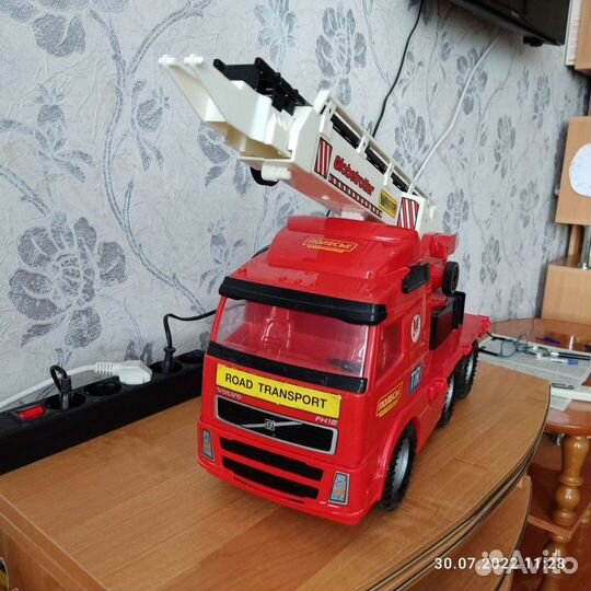 Автомобили 