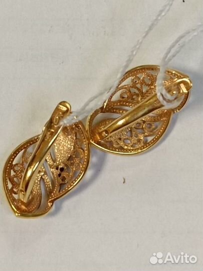 Золотые серьги