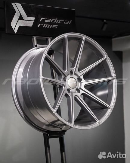 Radical EVO-3 21x10.5 + 21x11.5 5x120 Gloss Gunmet