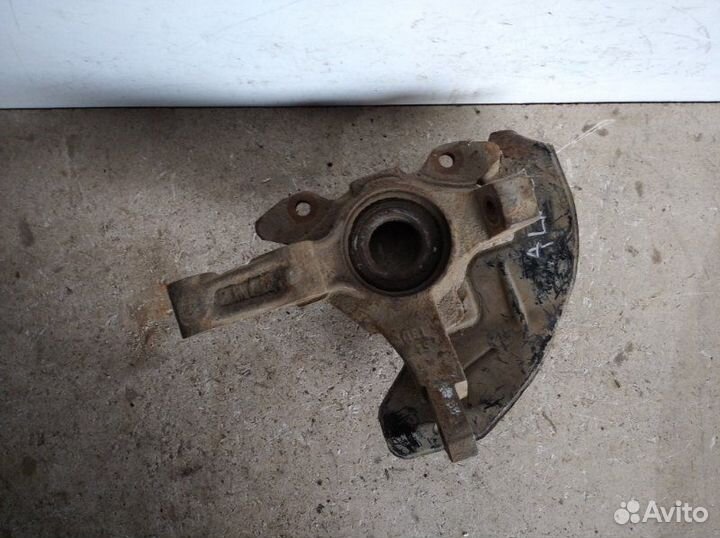 Кулак поворотный передний левый Fiat Albea 2010