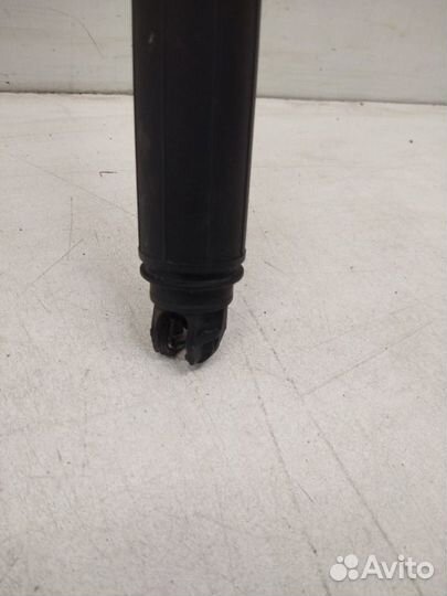 Электропривод крышки багажника задний Volkswagen