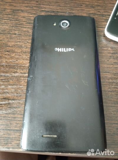 Philips Xenium W3500, 4 ГБ