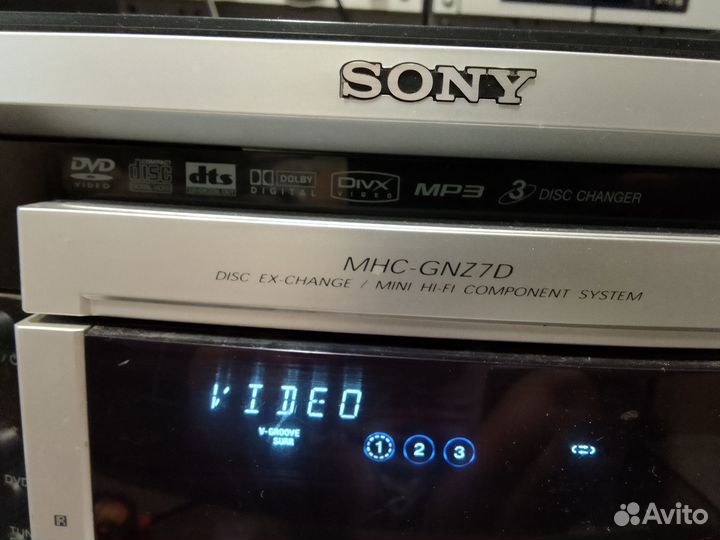 Музыкальный центр с Блютуз и Аукс