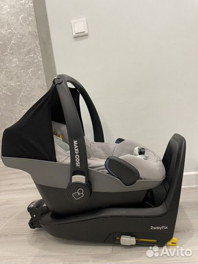 Автолюлька Maxi Cosi Pebble на базе 2wayFix