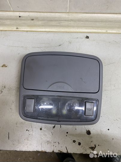 Плафон освещения салона Hyndai Elantra 3