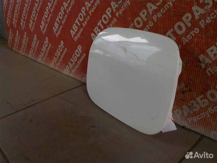 Лючок бензобака Toyota Corolla ADE150 1zrfe