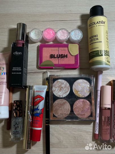 Набор косметики пакетом