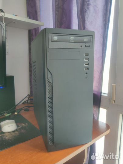 I3 7100/16gb DDR4/RX550/SSD