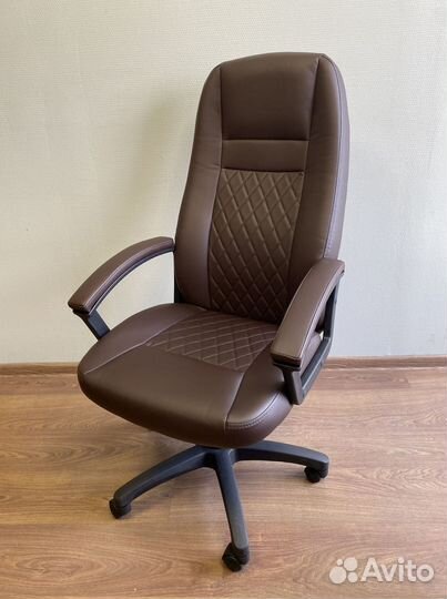 Компьютерное кресло